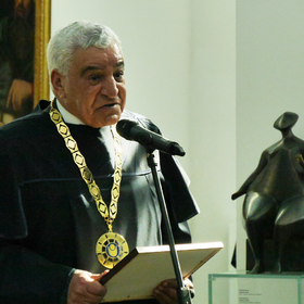 p1110187_280x280_crop_478b24840a